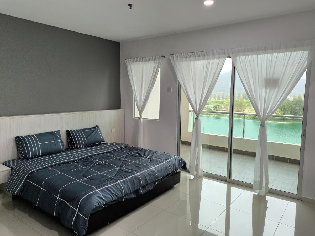 Marina Island Couple Home Stay Lumut Εξωτερικό φωτογραφία