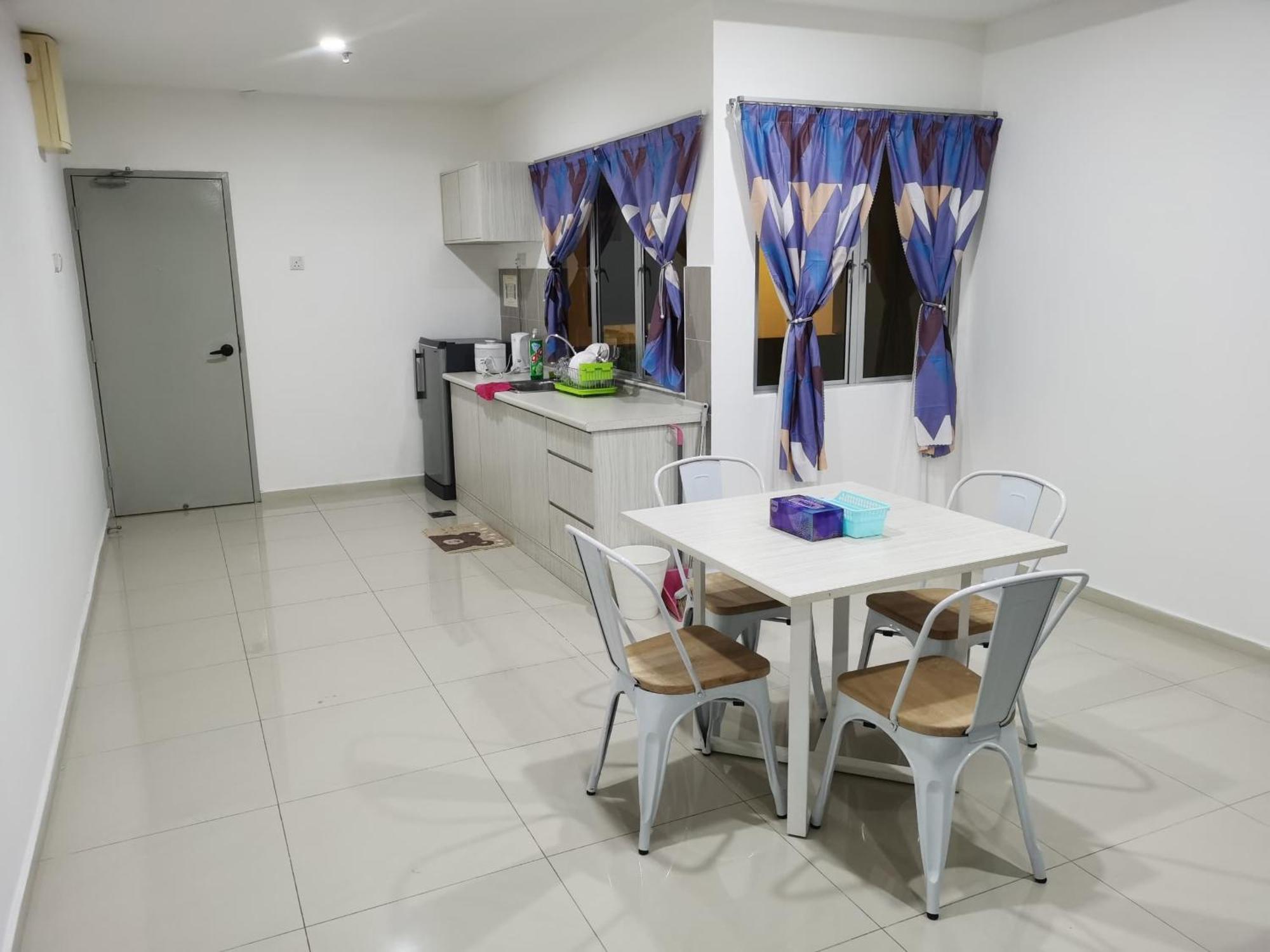 Marina Island Couple Home Stay Lumut Εξωτερικό φωτογραφία